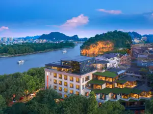 Venus Royal Hotel (Guilin Elephant Trunk Hill Sun and Moon Twin Towers)