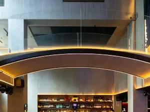 Neobridge Hotel