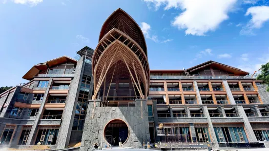 中國南丹礦物温泉地磁度假酒店