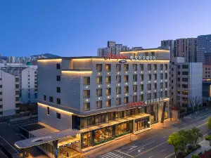 Xining High Speed Railway Station Hampton by Hilton Hotel