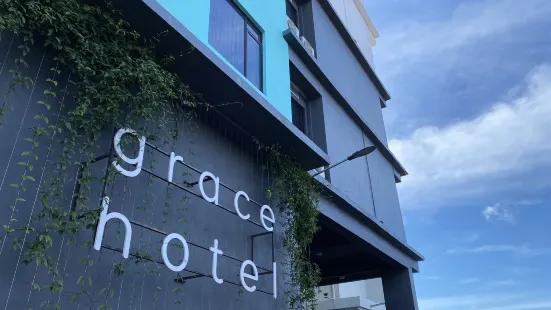 グレース ホテル センポルナ