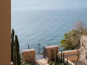 HUSHAN in utopia · Cliff Sea View Italian Manor (Shuanglang Branch)