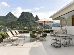 Zhishang Hotel (Yangshuo 20 Yuan Background Scenic Area)