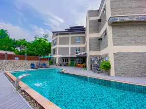 Cha Li's Family Hotel&Hostel