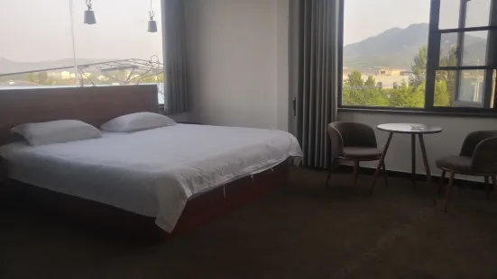 Mengyin Mountain Hotel