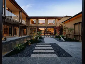 Shaxi Fengya Song Village Residence Hotel