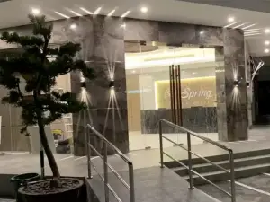 SPRING SEASON HOTEL