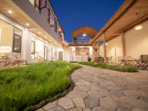 Shiyue Homestay (Tekes Bagua City)