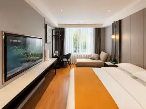 VIP Hotel