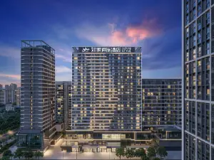 Home Inn Business Hotel (Chengdu Guandong Subway Station Store)