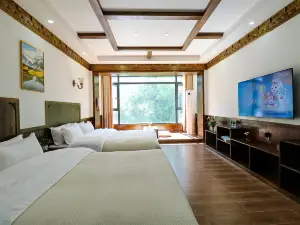 Jiaju secret realm  starry sky homestay