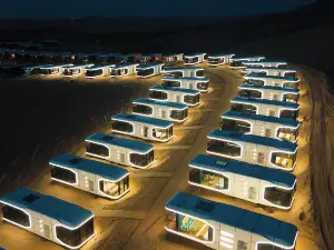 銀肯塔拉沙漠太空艙營地