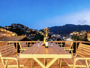 Chunxiao Mid-Levels Cave Panorama Hotel