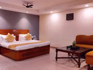 Hotel Mahesh by ShriGo Hotels