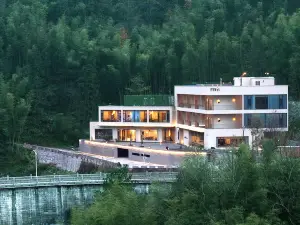Tuolong Qingshe Wild Luxury Homestay