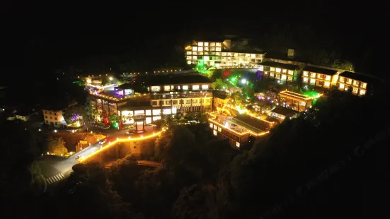 Yulongshan Dong Spring Resort