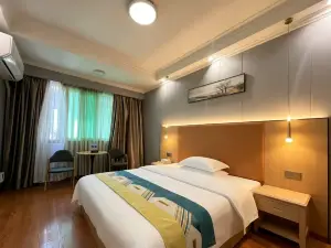 Longteng Grand Hotel (Chenxi Bus Station)
