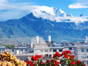 Rustlux LAN XUN · Snow Mountain View Garden Courtyard Designer Meisu