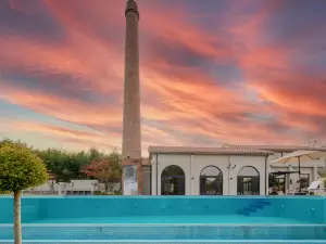 Moganshan Dashuxia · Creek Tracing Swimming Pool Mingsha Wenquan Vacation Boutique Stay