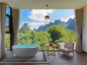 Yayuan Private Hot Spring Vacation Apartment (Yangshuo Yulong River Jiuxian Wharf)