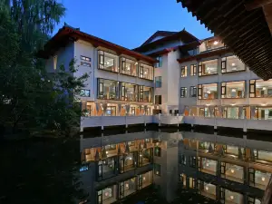 Lishe Diyiquan Wenhua Hotel