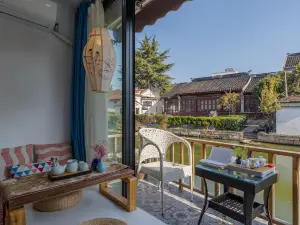 SLOW LIFE INN