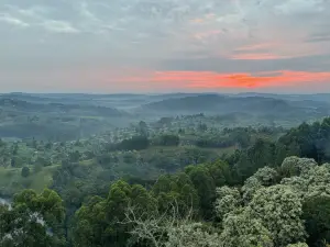 Top of the World Lodges Fort Portal