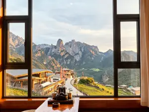 Xiangyunduan Alaya Boutique Stay (Zagana Scenic Area)