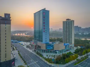 Dengzhou Ruihua Pengyi Hotel