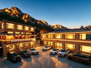 Xiangyunduan Alaya Boutique Stay (Zagana Scenic Area)
