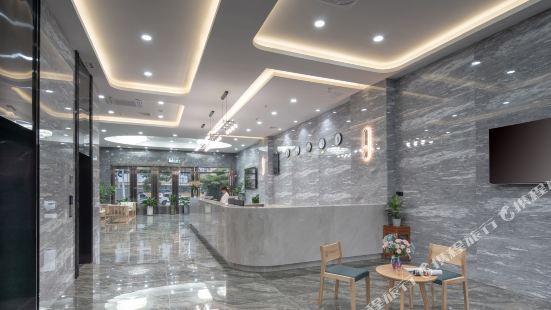 Xinying Hotel (Mingzhu Station)