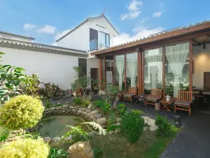 Yuying Pavilion - Designer Homestay (Weishan Ancient Town Branch)