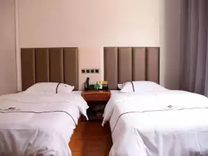 Shiping Longpeng Town Jiayuan Homestay