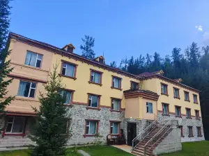 峪福居民宿 布爾津県
