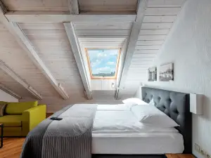 Piano Apartments