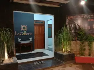 RedDoorz Plus Near Alun Alun Sumenep