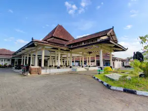Capital O 93024 Hotel Ganesha