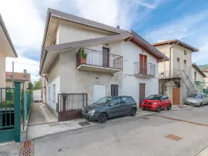blue relax cozy apartment near Como