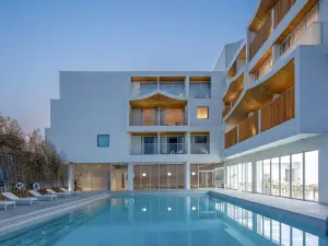 Yuntaishan Sky Courtyard Design Guesthouse
