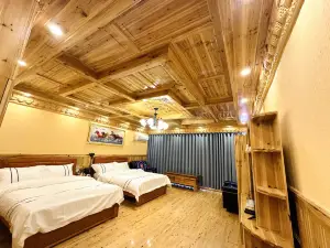 Heishui Ruoma Homestay