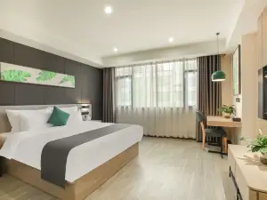 Yueshang Youpin Hotel (Qianxi Shuixi Park)