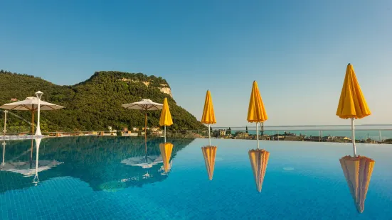 Sky Pool Hotel Sole Garda