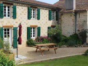Domaine de la Basse Bobiniere - Gite et Chambres d'Hotes