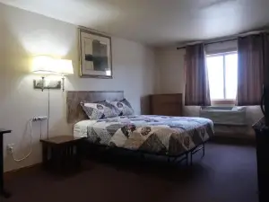 Cyclone Lodge