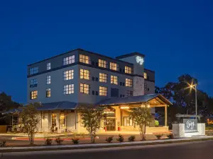The Bevy Hotel Boerne - a Doubletree by Hilton