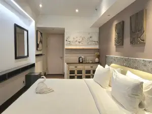 Ayane with KING size bed @ benson