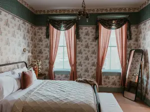 Strassner Suites - Imy Suite