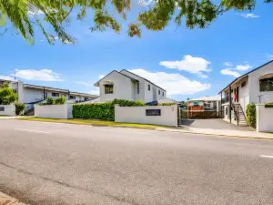 Gladstone Capricorn Apartments
