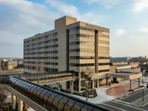 坎頓市中心希爾頓逸林酒店