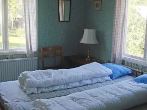 6 person holiday home in MöRLUNDA-By Traum